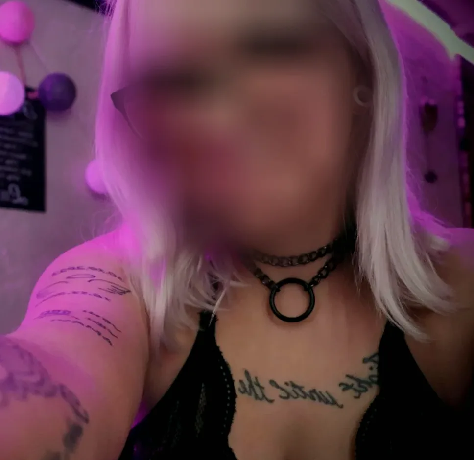 Anja, 26