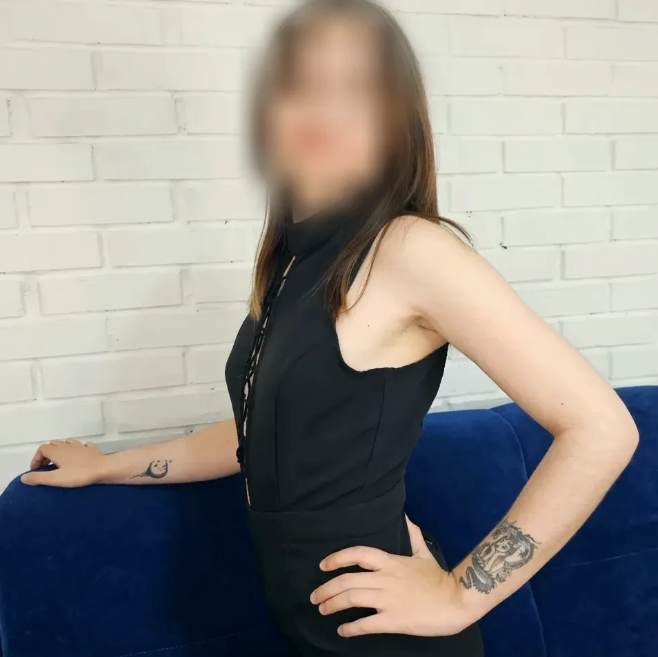 Isabell, 20