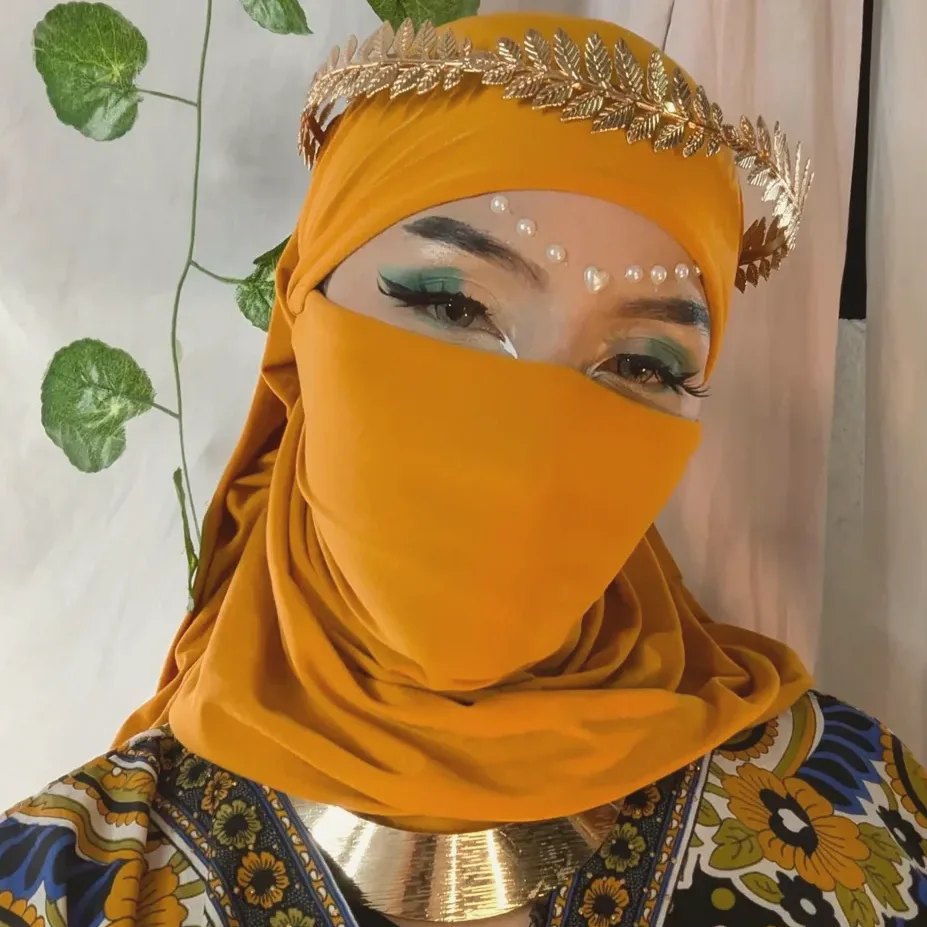 Meike, 28