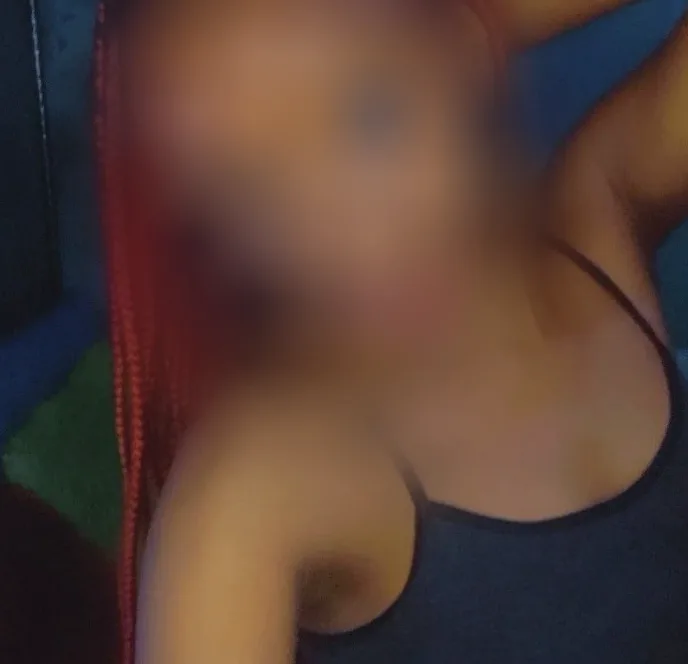 Sina, 23